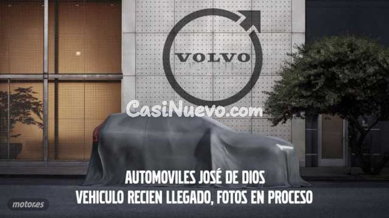 Volvo XC 60 2.0 T6 RECHARGE R-DESIGN EXP AUTO 4WD 340 5P de 2021 con 75.001 Km por 36.900 EUR. en Zamora