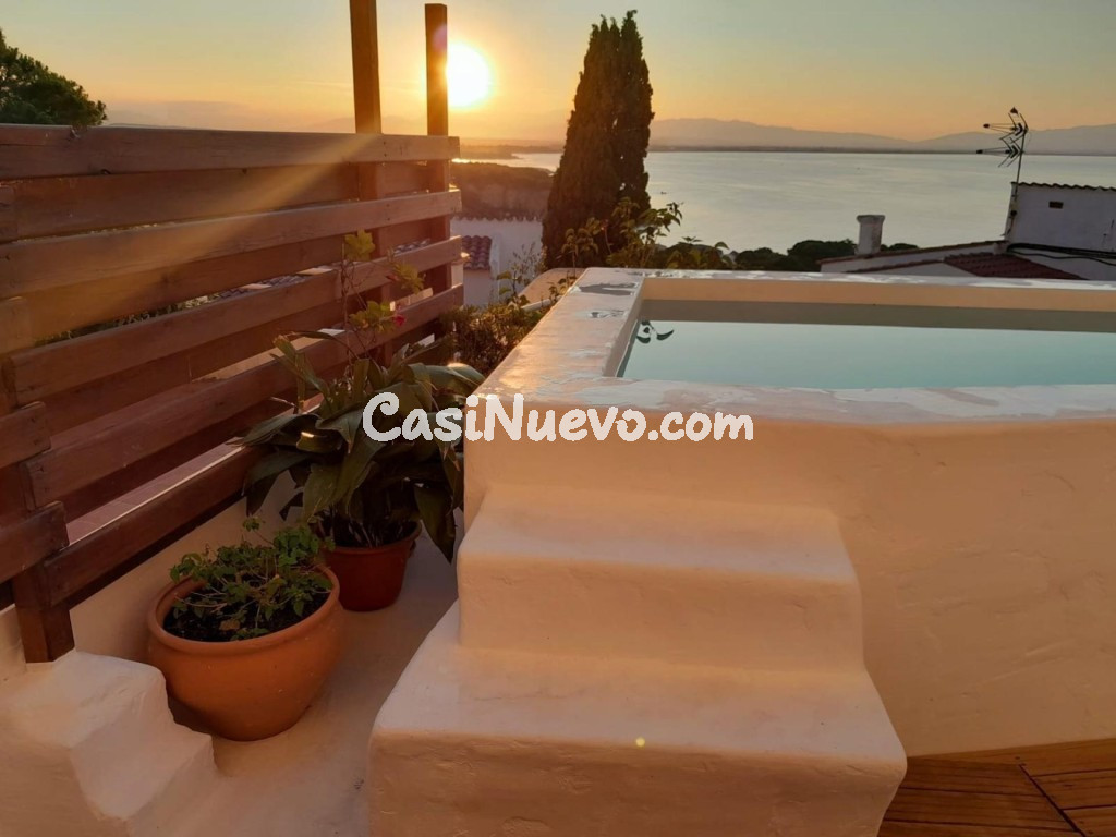 Casa con piscina y vistas al mar. Montg, L'Escala