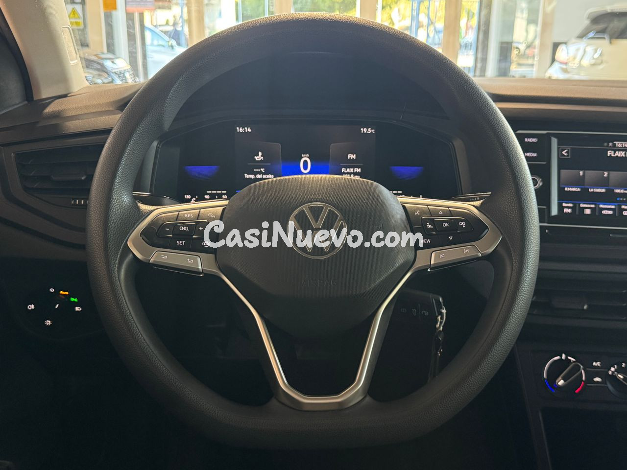 Volkswagen Polo 1.0TSI 95CV LIFE.- " NACIONAL ".- " REVISION - foto 11