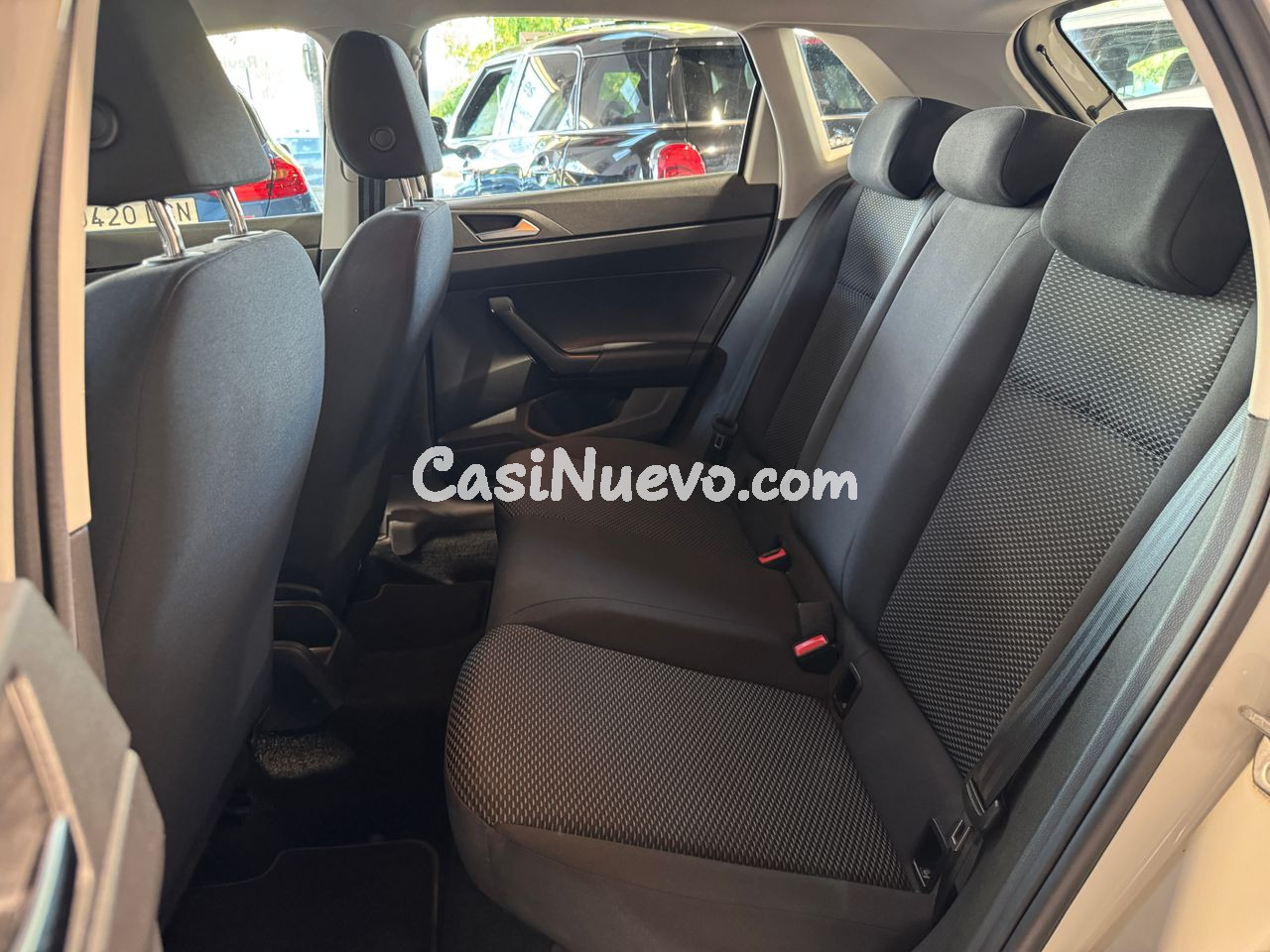 Volkswagen Polo 1.0TSI 95CV LIFE.- " NACIONAL ".- " REVISION - foto 30