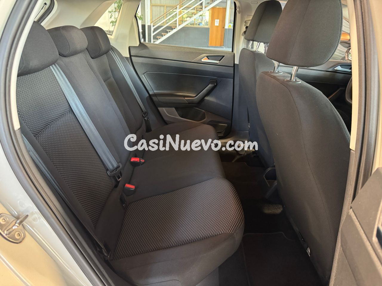 Volkswagen Polo 1.0TSI 95CV LIFE.- " NACIONAL ".- " REVISION - foto 31