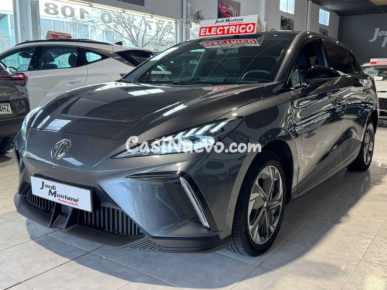 MG MG4 64KWH LUXURY 204CV.- " NACIONAL ".- " 100% ELCTRICO  ".- " ETIQUETA MEDIOAMBIENTAL ZERO EMIS...