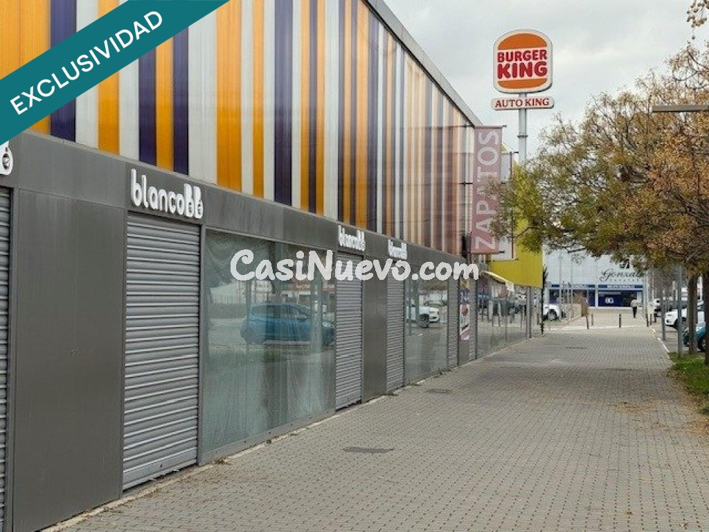 Se venden locales comerciales en una zona en crecimiento