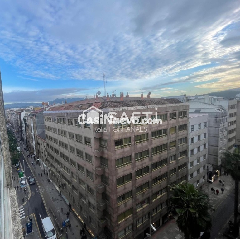 ESPECTACULAR PISO EN PONTEVEDRA