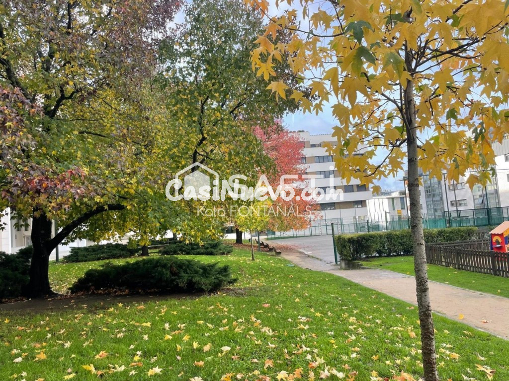 MAGNIFICO ATICO EN PONTEVEDRA