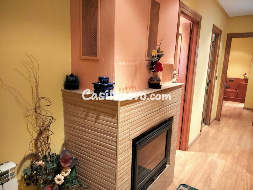 Chalet de una sola planta en zona Mariano Andrés, listo para disfrutar desde el primer día.