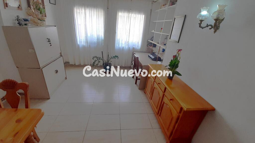 Piso de 3 habitaciones, 3 baos, parquin, trastero