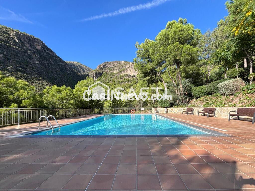 Exclusiva casa unifamiliar con vistas al mar y piscina comunitaria