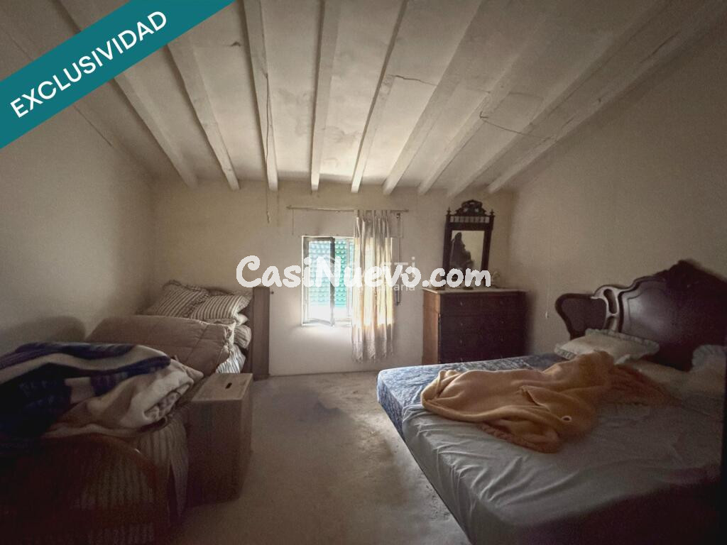 Casa de pueblo en L'Algueña