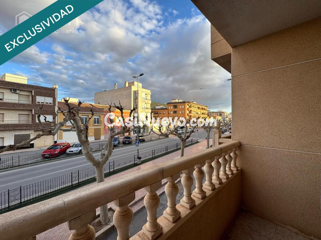 Piso VPO con garaje en pleno centro de Pinoso – listo para entrar a vivir