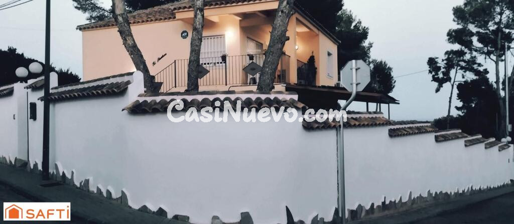 Fantástico chalet independiente con encanto