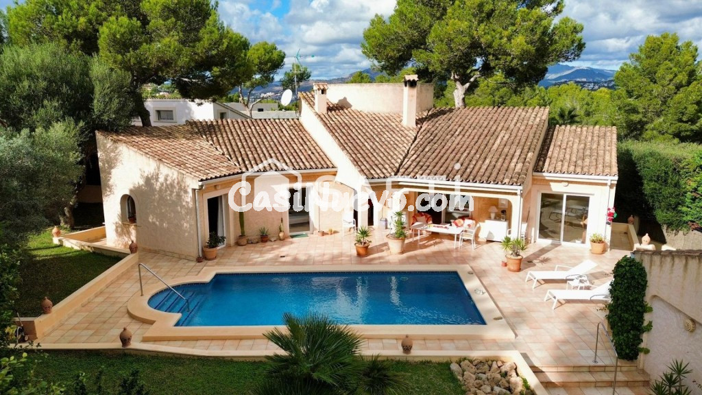 Exclusiva Villa Mediterrnea en Nova Santa Ponsa