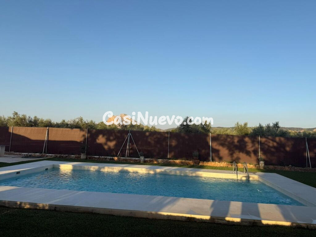 Exclusiva casa de campo en la Vega de Antequera.