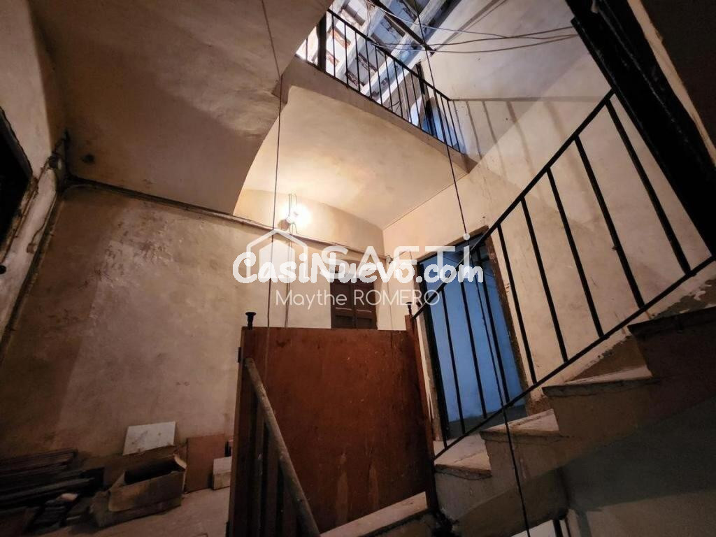 Casa en el centro del pueblo totalmente a reformar