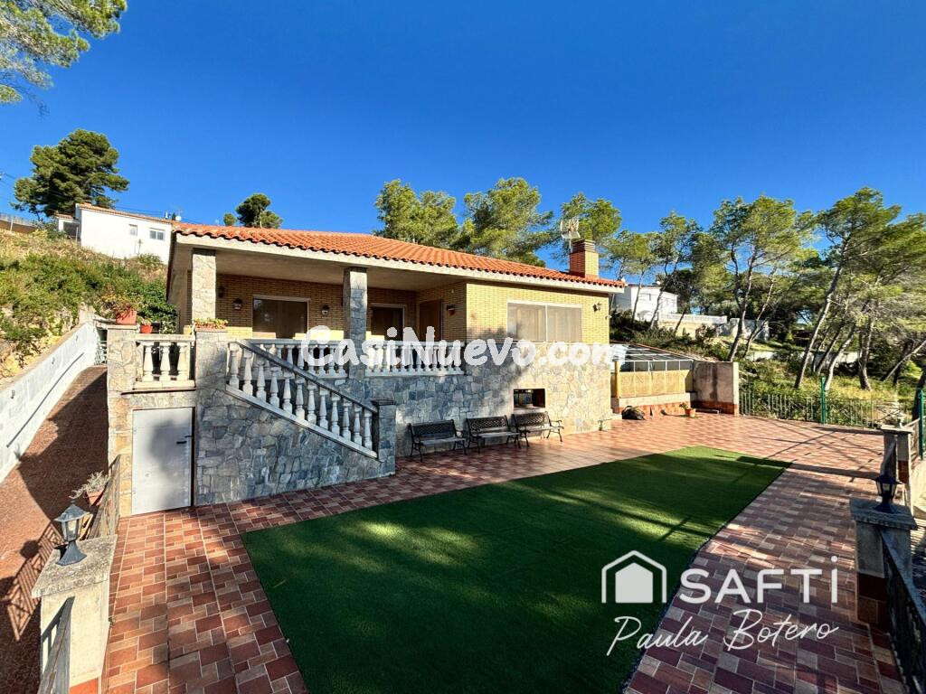 Encantadora casa unifamiliar cerca de Sitges  entorno natural y amplitud