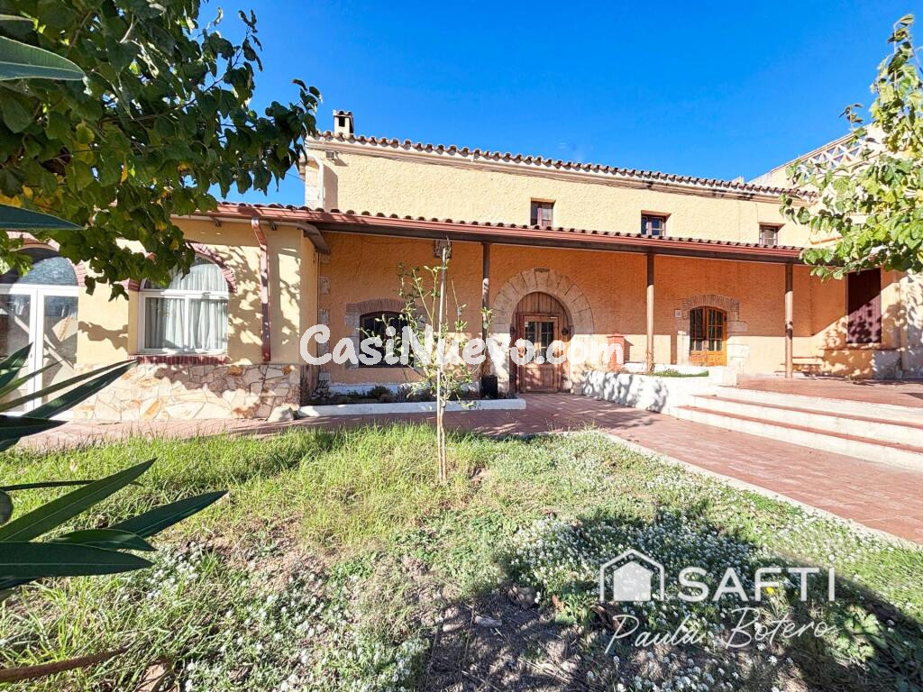 Masa nica con proyecto de rehabilitacin y licencias vigentes en el centro de Canyelles