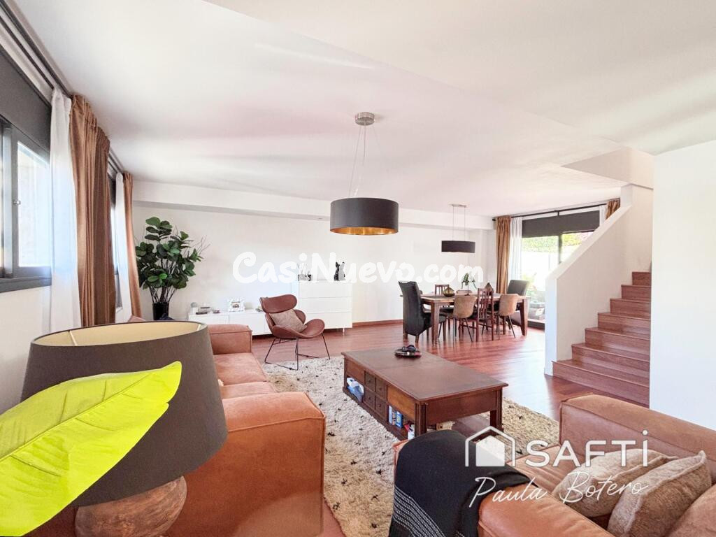 Hermosa vivienda adosada en el centro de Sant Pere de Ribes, a 5' de Sitges