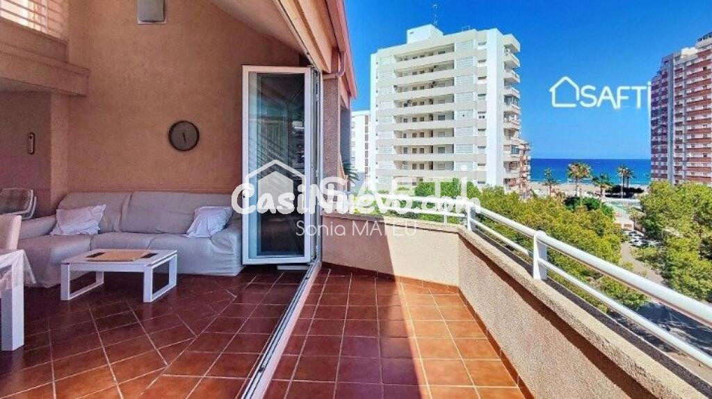 ¡Impresionante Ático Dúplex con Vistas al Mar y la Montaña!