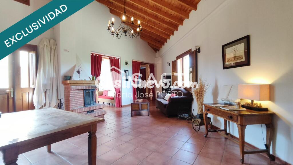 .Casa rural ecolgica con negocio en funcionamiento cerca de Len  Bio-construccin con encanto y mltiples posibilidades