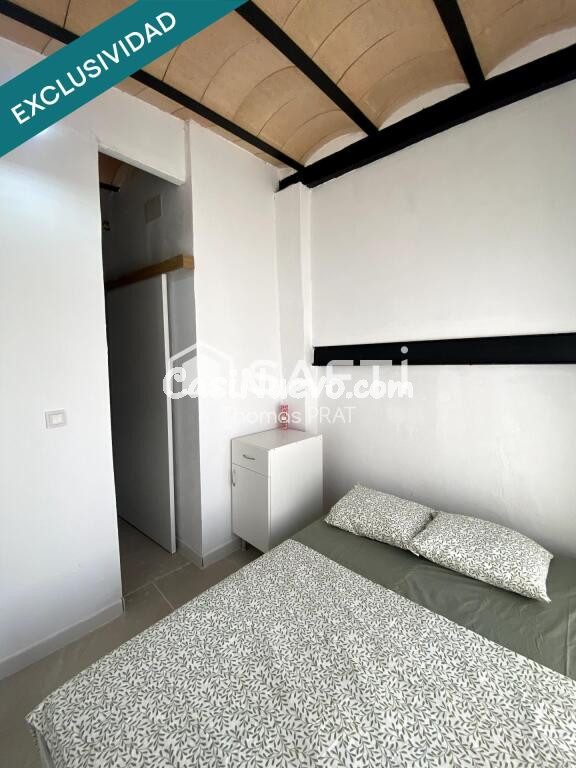 Rara oportunidad en Sevilla - Casa de pueblo dividida en 7 estudios turísticos.