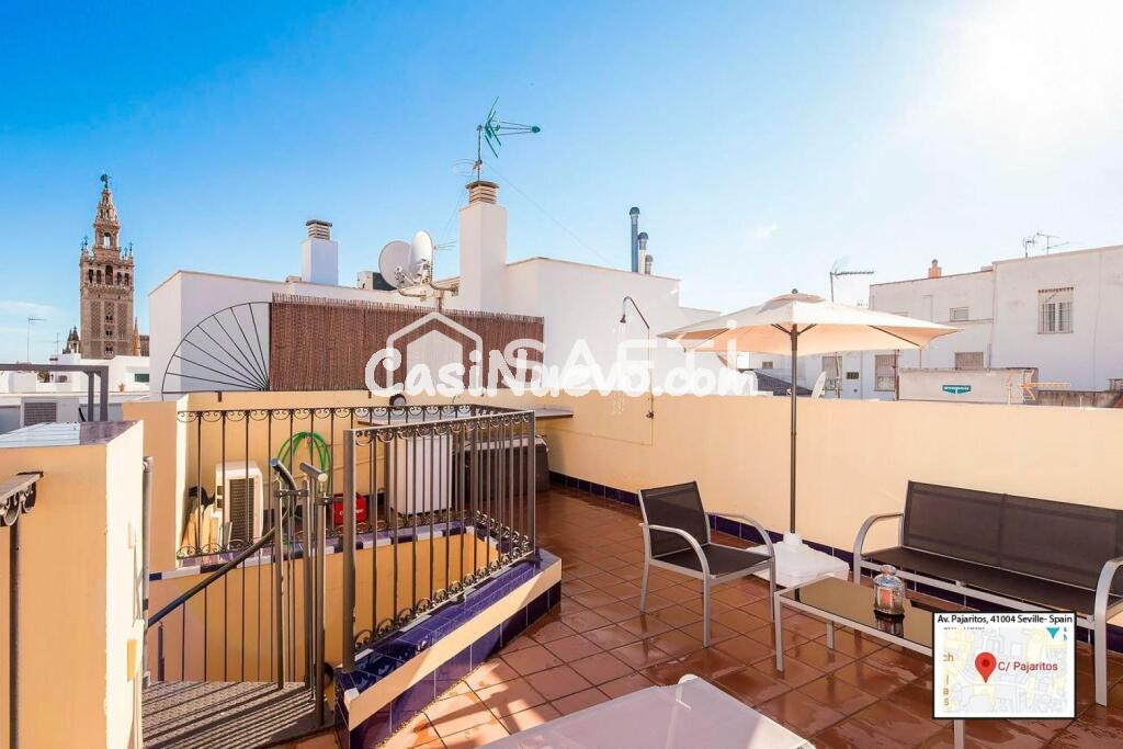 Triplex de lujo con licencia turística en el corazón histórico de Sevilla Compartir por whastapp Compartir en facebook Compartir en twitter