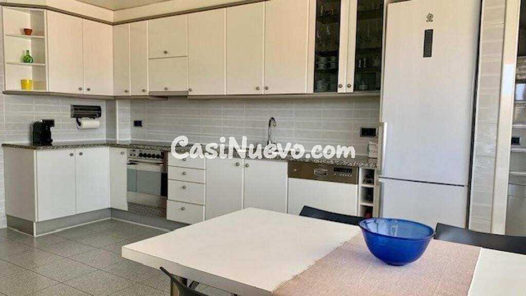 FANTÁSTICA CASA EN BLANES SEMI-CENTRO!!!