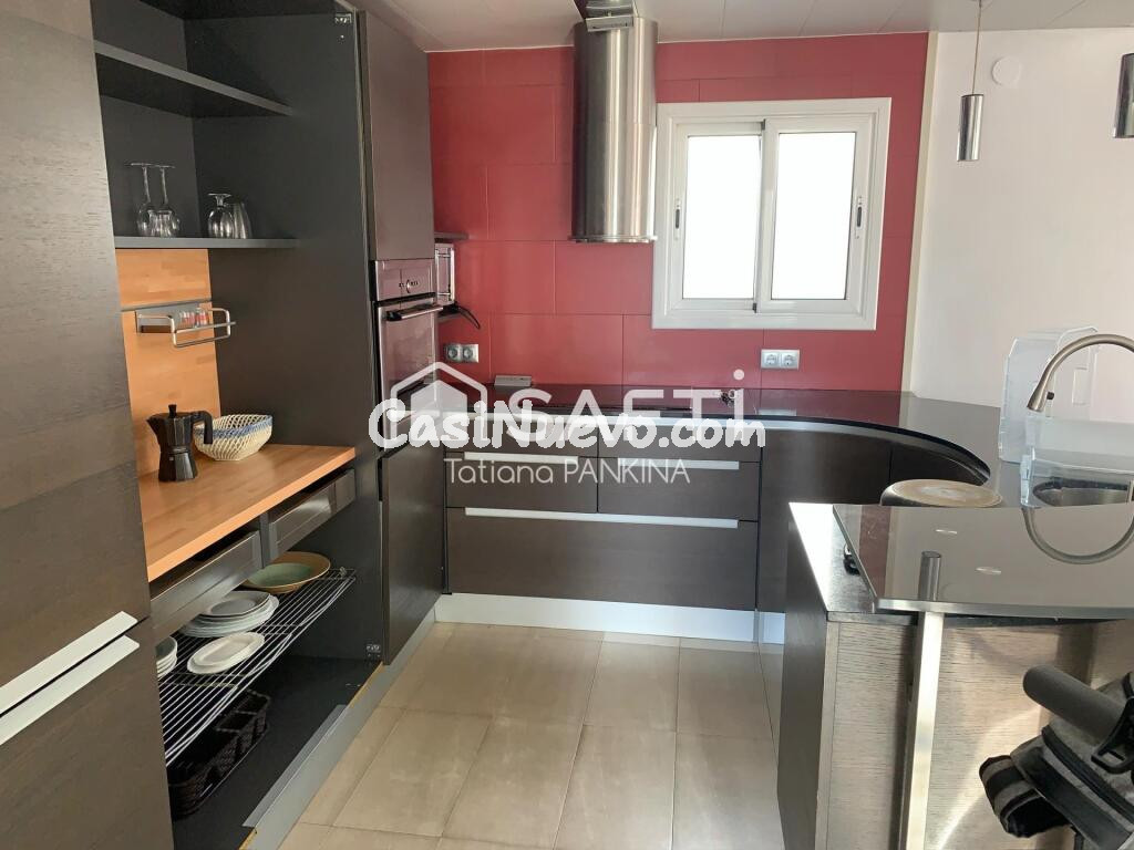 tico encantador a un paso del mar y del centro