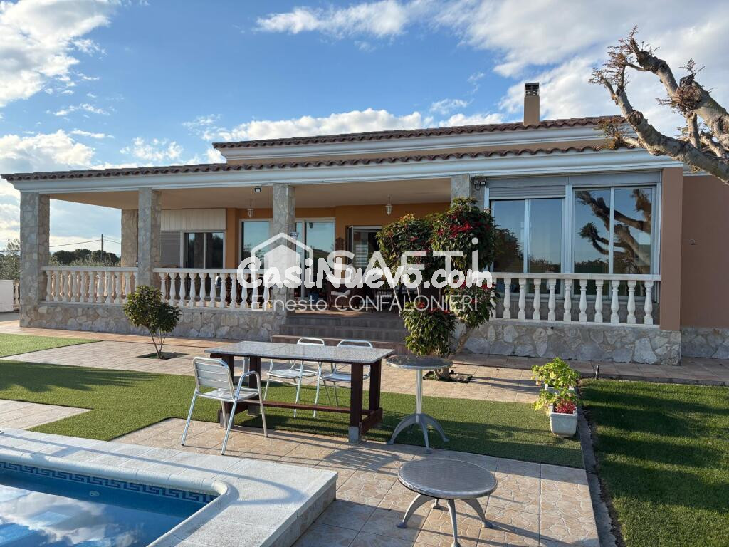 Chalet en finca rústica