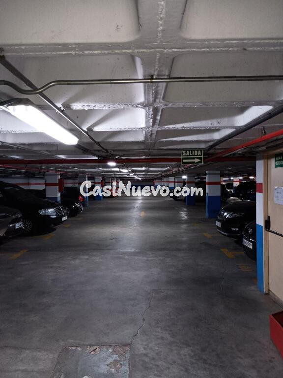 Plaza de garaje en cesión de uso.