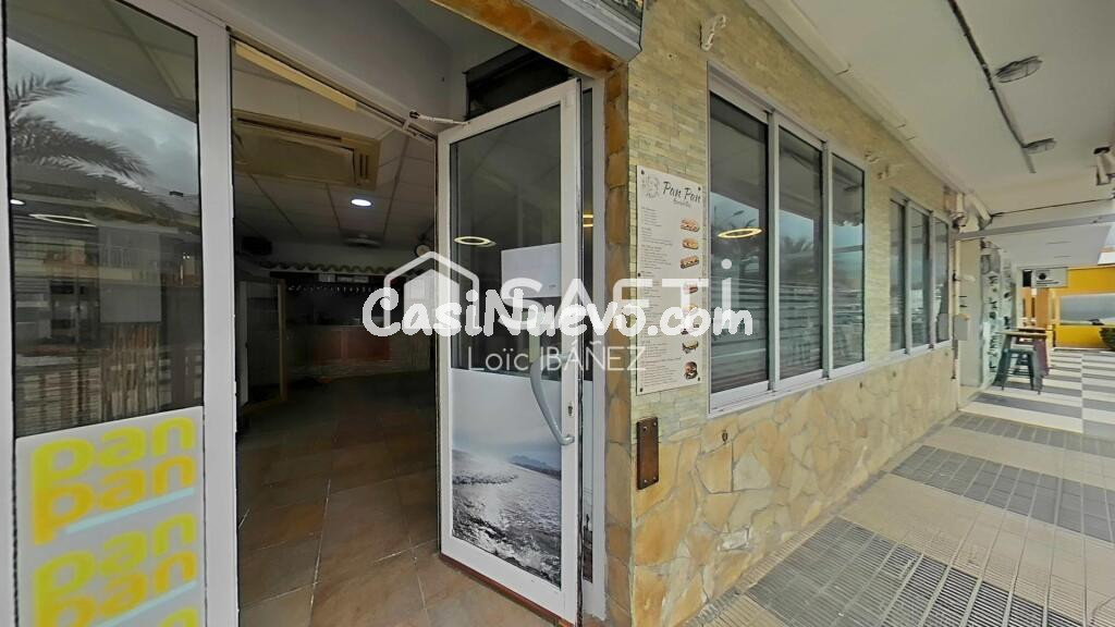 Local en playa de Oliva