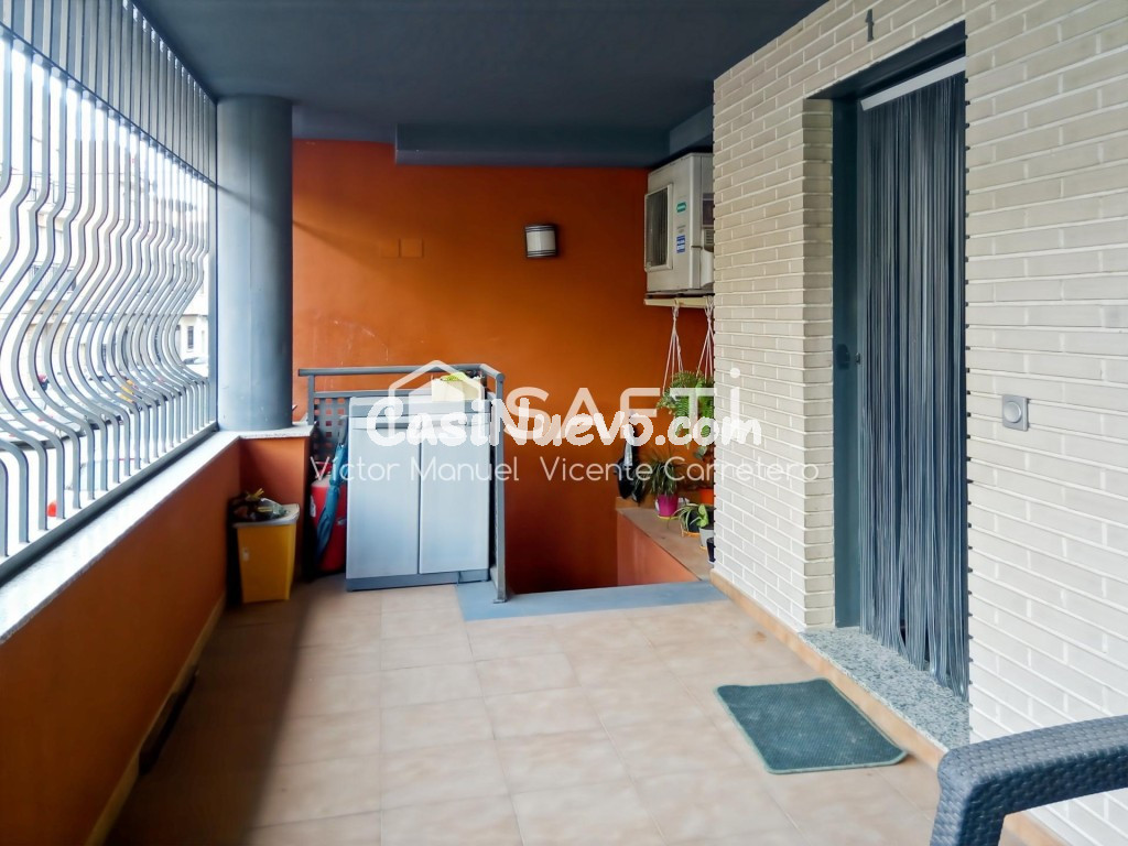 Gran vivienda con terraza en Puerto de Sagunto