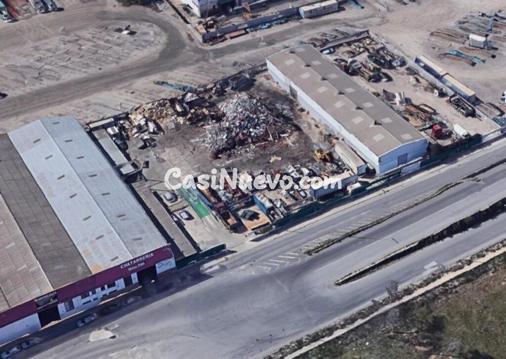 Gran centro de recuperación de metales en venta.