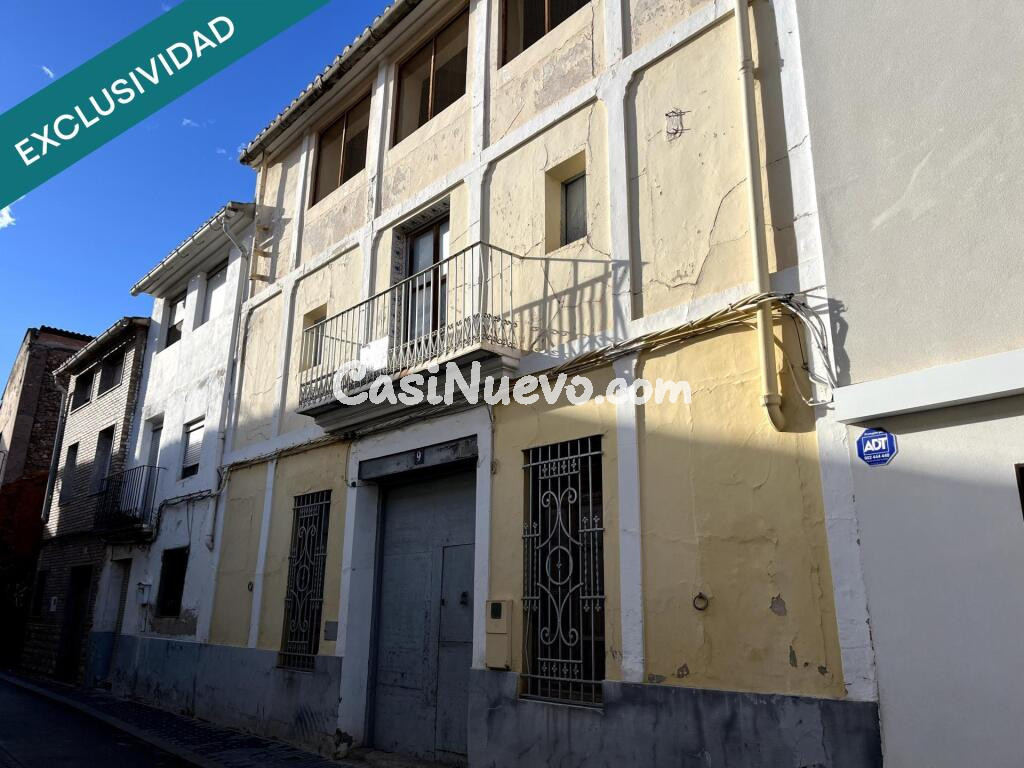 Encantadora casa de pueblo con gran patio y múltiples posibilidades en Bugarra (Valencia)