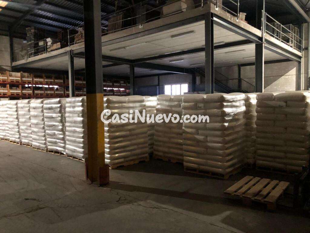 Nave industrial en Oliva