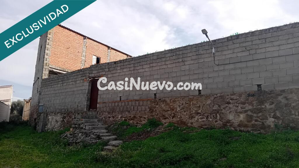 Excepcional Solar Urbano en Lagartera: 1.997 m con Todos los Servicios