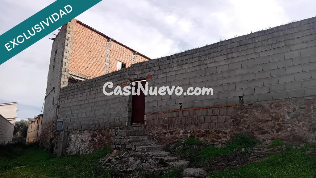 Excepcional Solar Urbano en Lagartera: 1.997 m² con Todos los Servicios