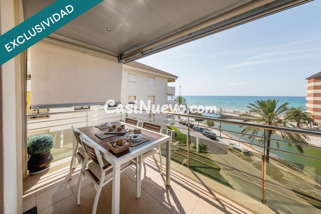 Tu paraíso con vistas al mar, piscina y jacuzzi.