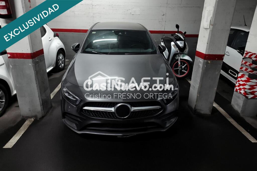 Plaza de parking amplia en Esplugues de Llobregat,en Calle Serra del Montsec,nº 28