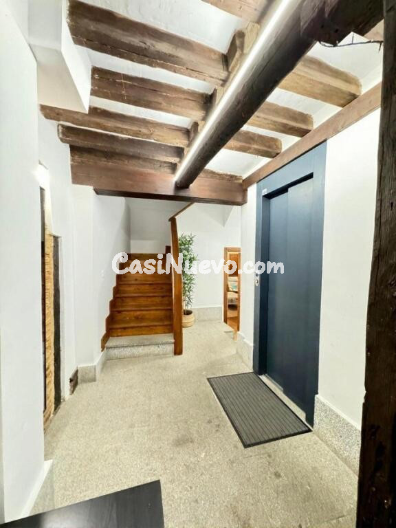 ESPECTACULAR EDIFICIO TOTALMENTE REFORMADO EN EL CENTRO DE SEGOVIA.