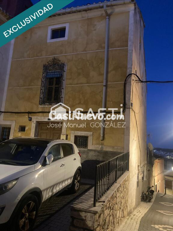 PRECIO MUY NEGOCIABLE! Magnfica casa seorial con gran patio