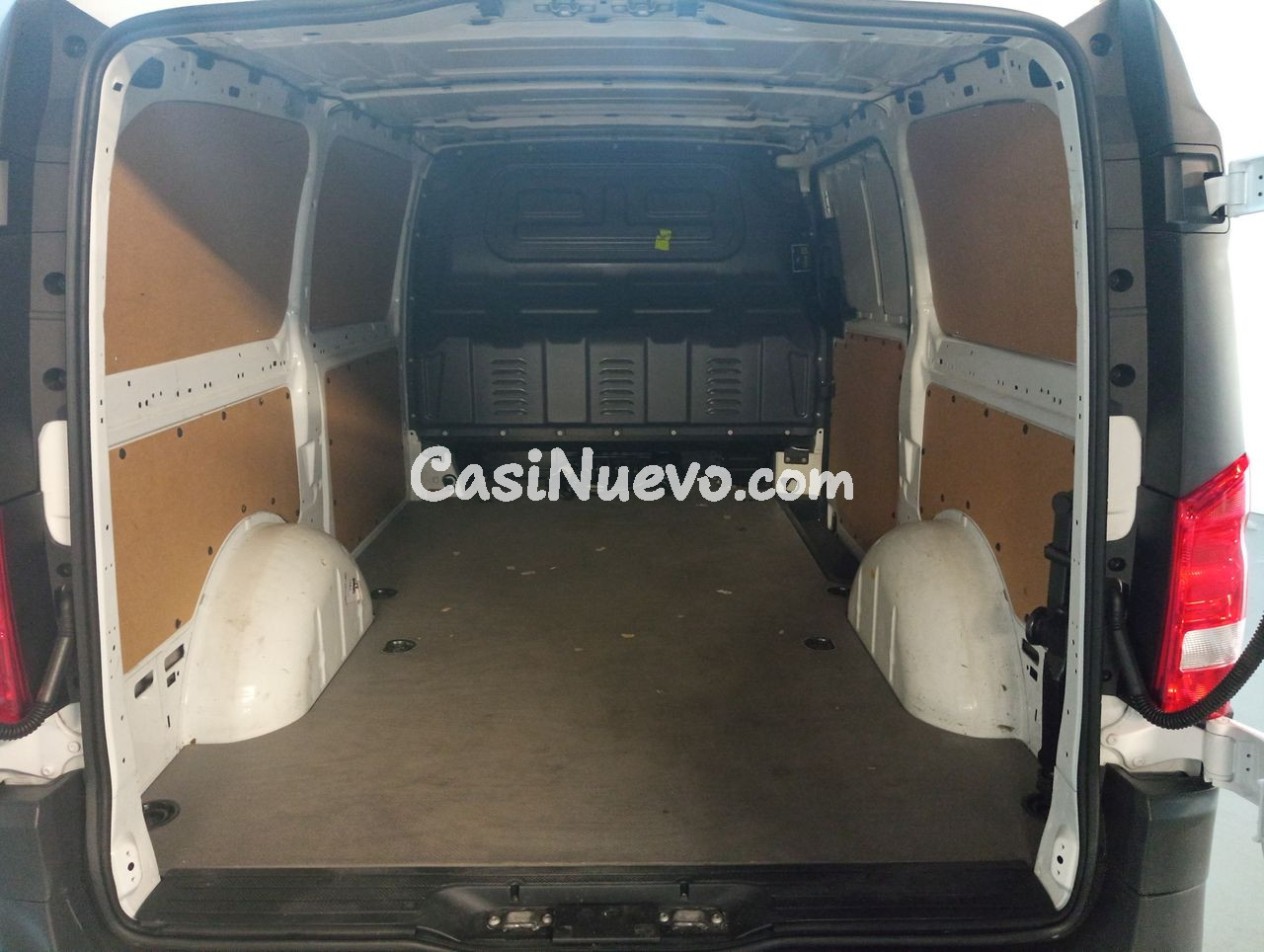 Mercedes Vito eVito 111 lang - foto 11