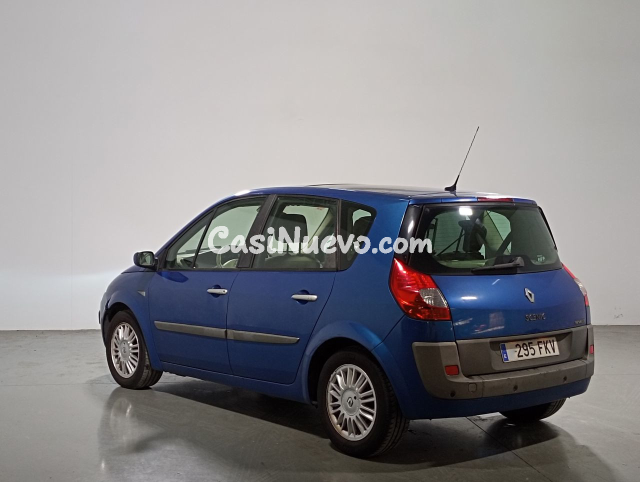 Renault Scénic 1.9 dCi 130 - foto 4