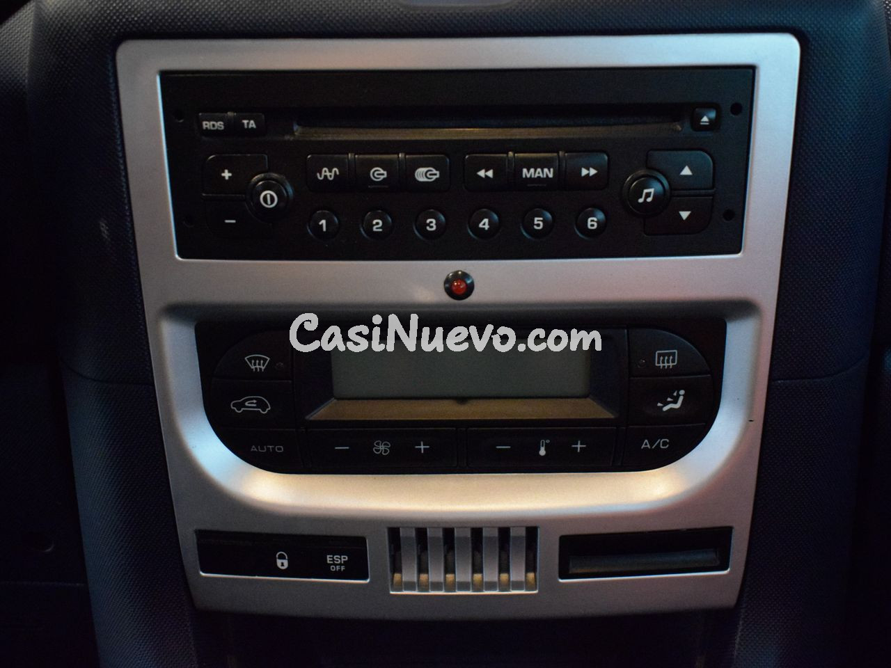 Peugeot 1007 Sporty - foto 12