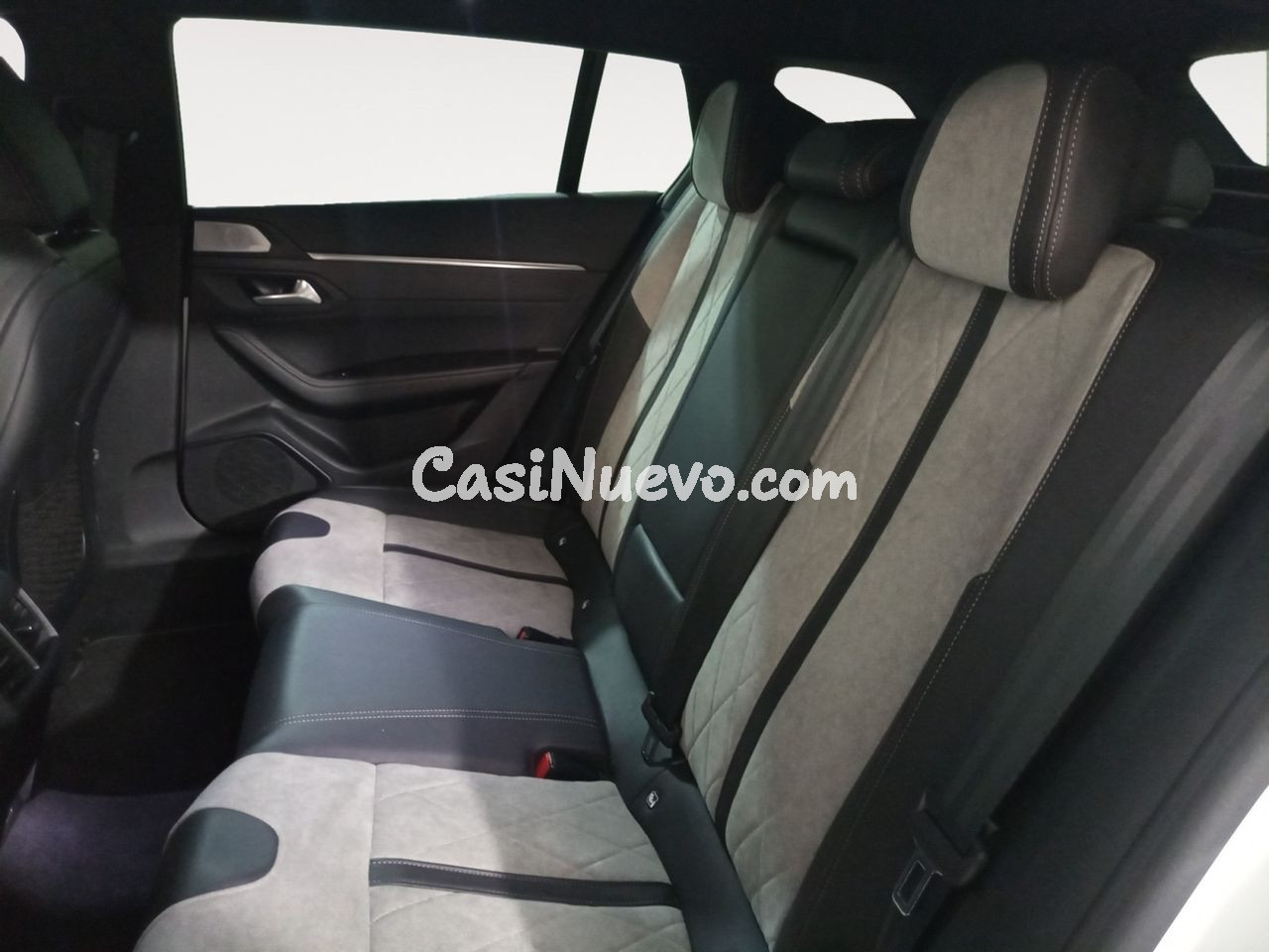 Peugeot 508 SW Hybrid 225 GT Pack - foto 9