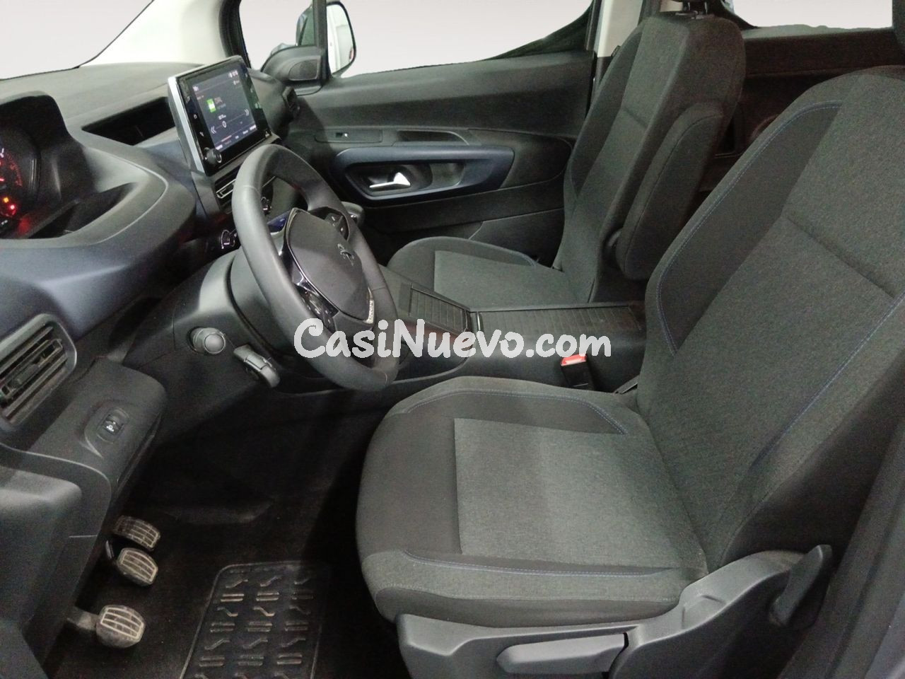 Peugeot Rifter Allure - foto 8