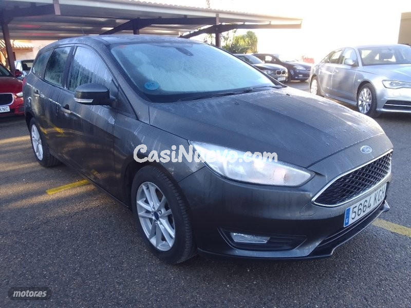 Ford Focus SPORTBACK 1.0 ECOBOOST AUT. 125 CV. de 2018 con 33.000 Km por 11.000 EUR. en Murcia