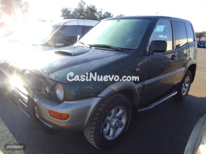 Nissan Terrano II CORTO 2.7 TDi 125 CV. de 1999 con 293.000 Km por 8.000 EUR. en Murcia