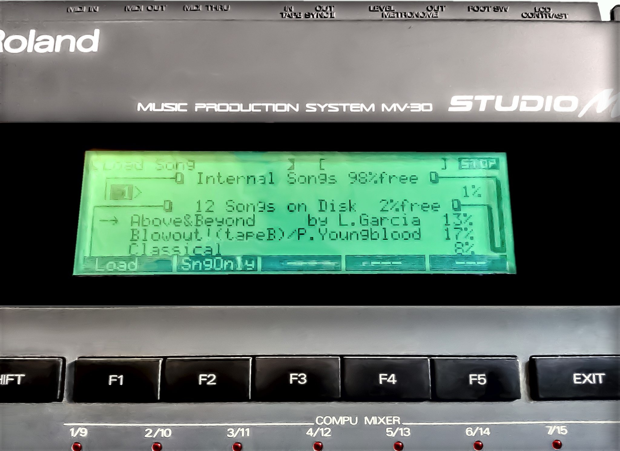 Sistema de produccin musical Roland Studio M - MV-30 - foto 2