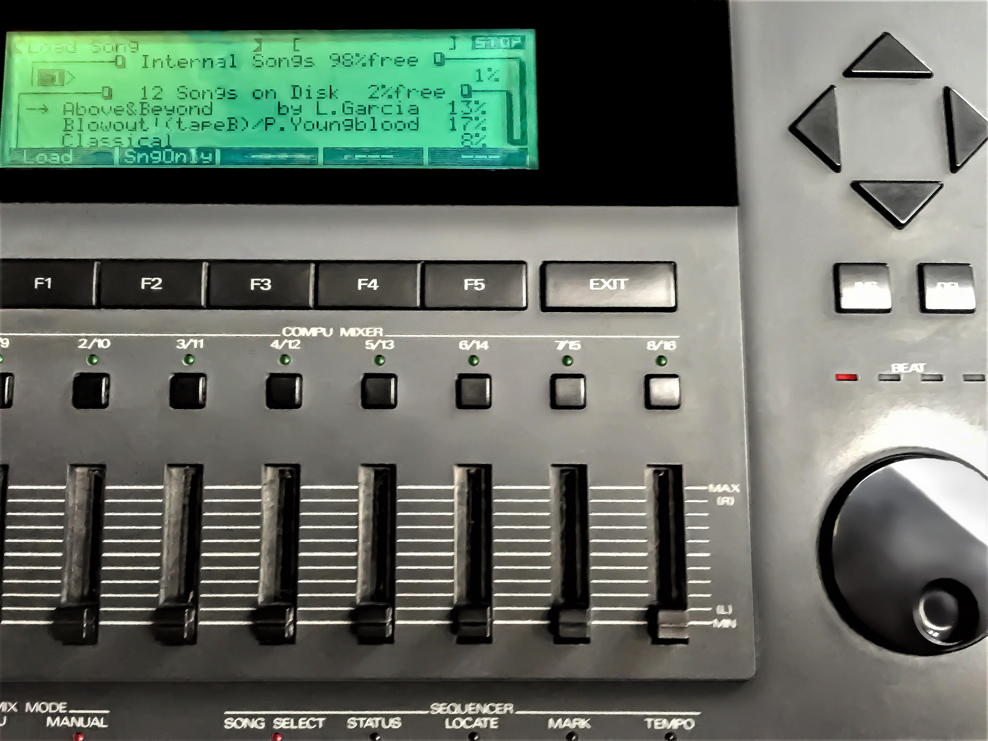 Sistema de produccin musical Roland Studio M - MV-30 - foto 5