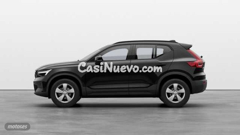 Volvo XC40 XC40 ESSENTIAL, B3, MILD HYBRID, GASOLINA de 2025 con 1 Km por 33.900 EUR. en Madrid